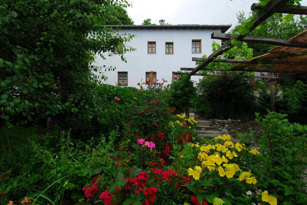 Archontiko Iatridis Hotel Mourésion Екстериор снимка