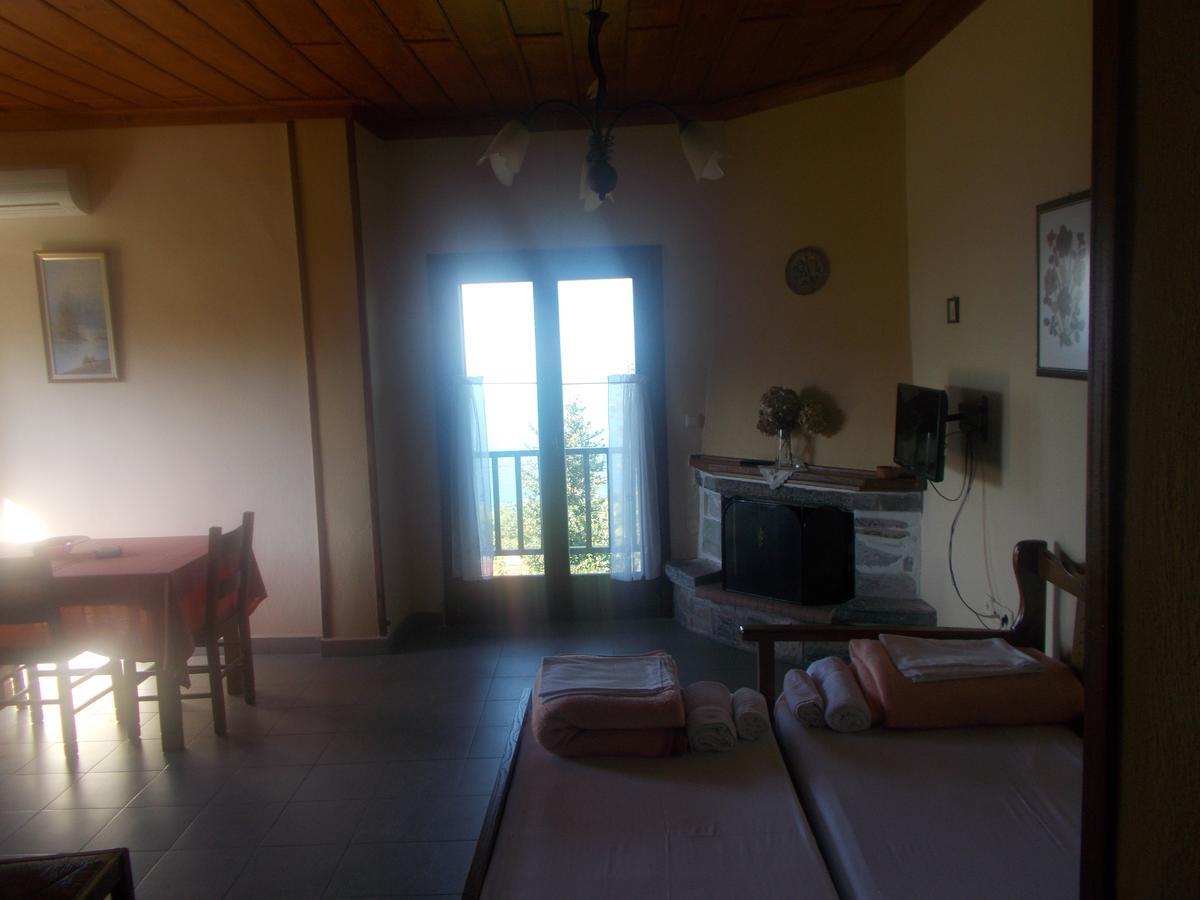 Archontiko Iatridis Hotel Mourésion Екстериор снимка