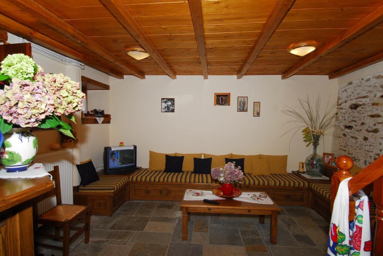Archontiko Iatridis Hotel Mourésion Екстериор снимка